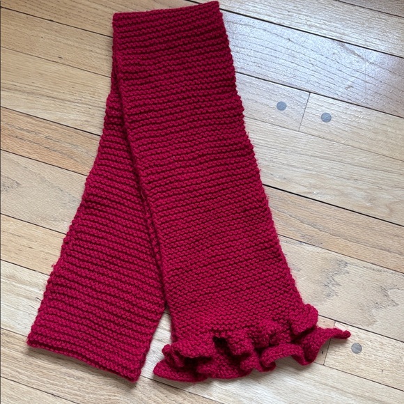 Handmade Red Knitted Scarf with Ruffle - Picture 4 of 4